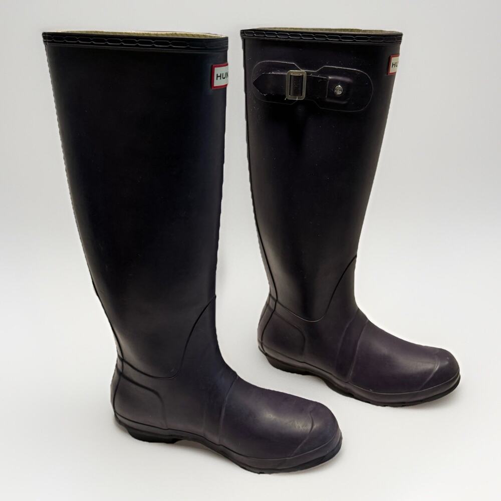 Hunter Rain Boots Original Tall Women’s Size US 7M Purple Gloss Rubber